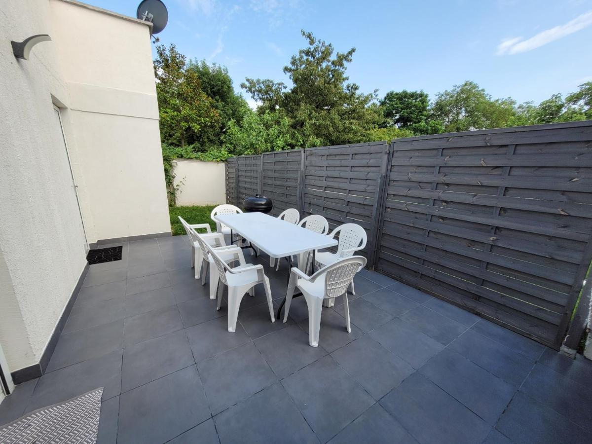 100M2 2 Chambres 8 Personnes - Grand Parking Et Terrasse Privee - Proche Cdg-Parc Expositions-Paris-Asterix-Disney Villepinte  Luaran gambar